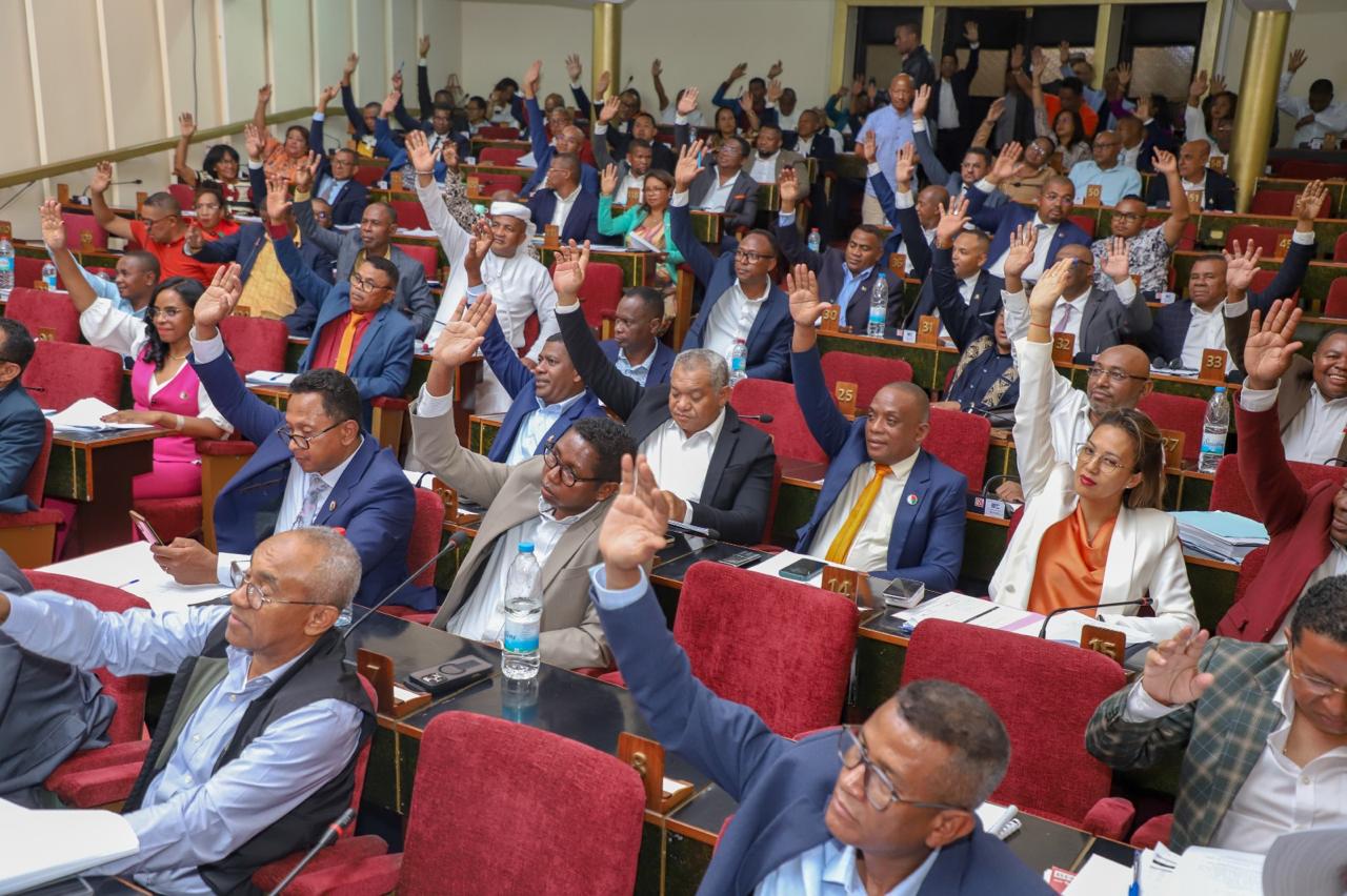 Adoption du projet de Loi de finances 2025